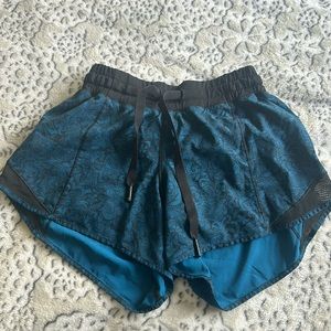 Blue/black Lululemon Floral Speed-up Shorts